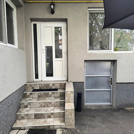 Carla'S Place Ap 2 Oradea Εξωτερικό φωτογραφία