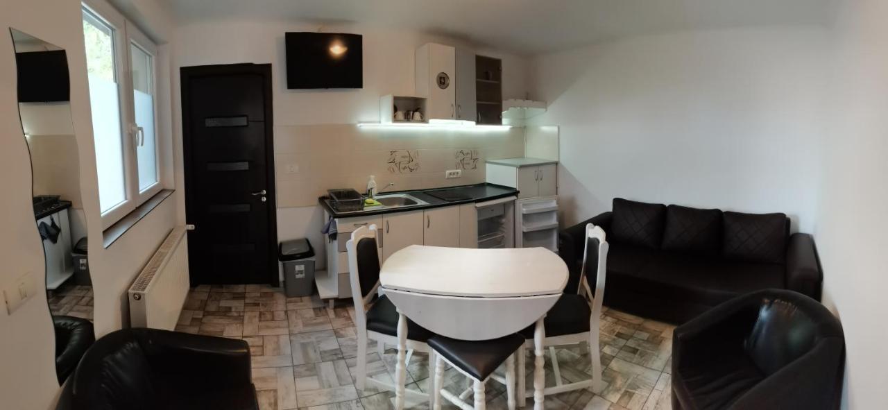 Carla'S Place Ap 2 Oradea Εξωτερικό φωτογραφία