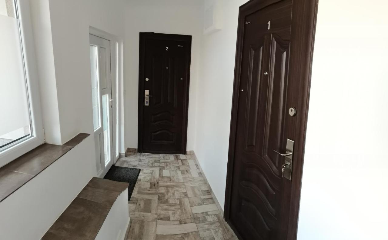 Carla'S Place Ap 2 Oradea Εξωτερικό φωτογραφία