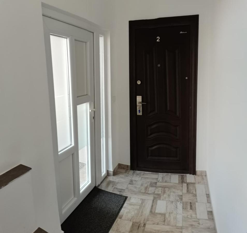 Carla'S Place Ap 2 Oradea Εξωτερικό φωτογραφία